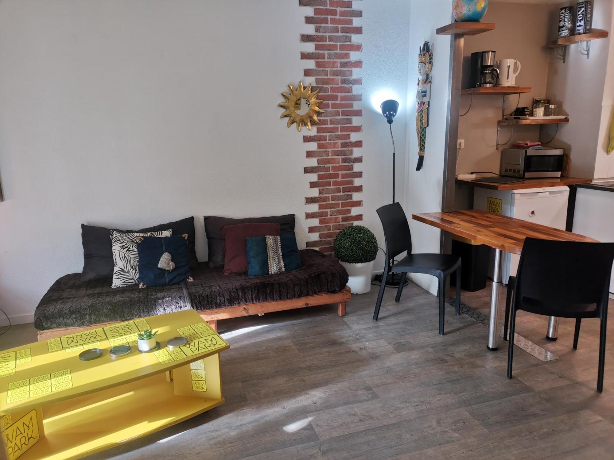 Apartment Chambre Separee Metro